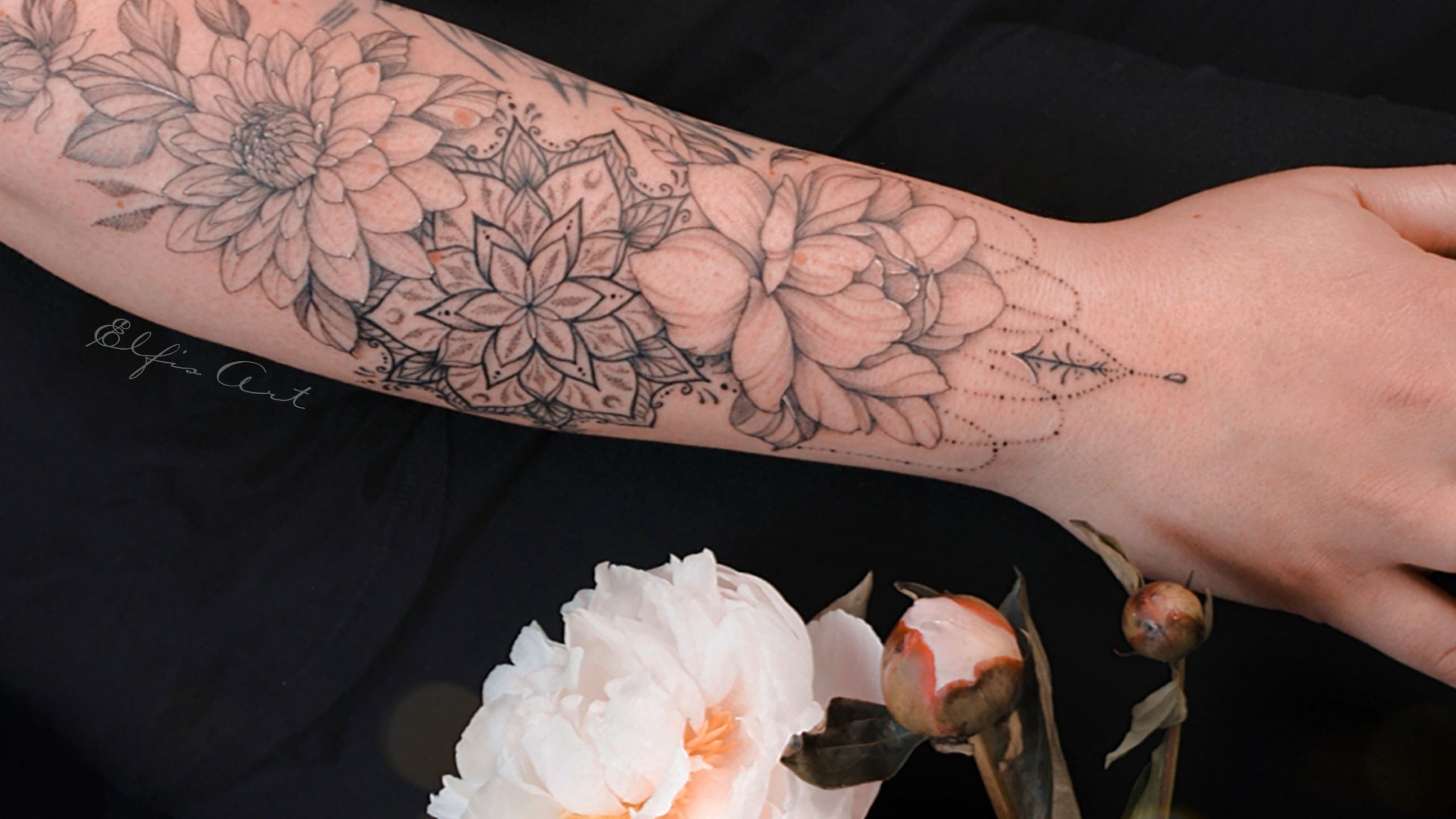 Armtatoo - Mandala und florales